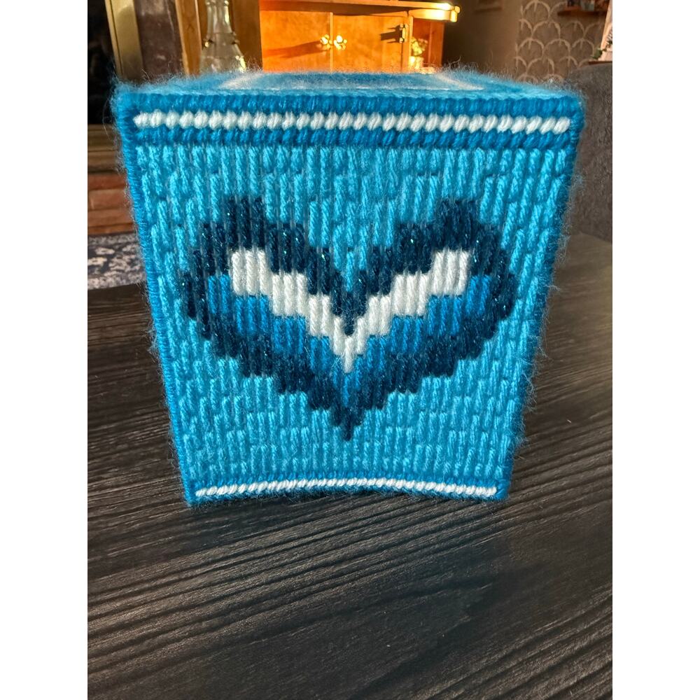 6/$25 Artisan Made Bright Blue Heart Tissue Box Cover